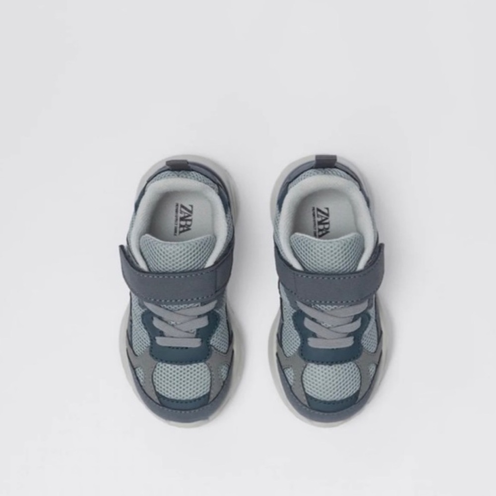 Zara baby blue Kids' Gray Sneakers size 22 6-6.5